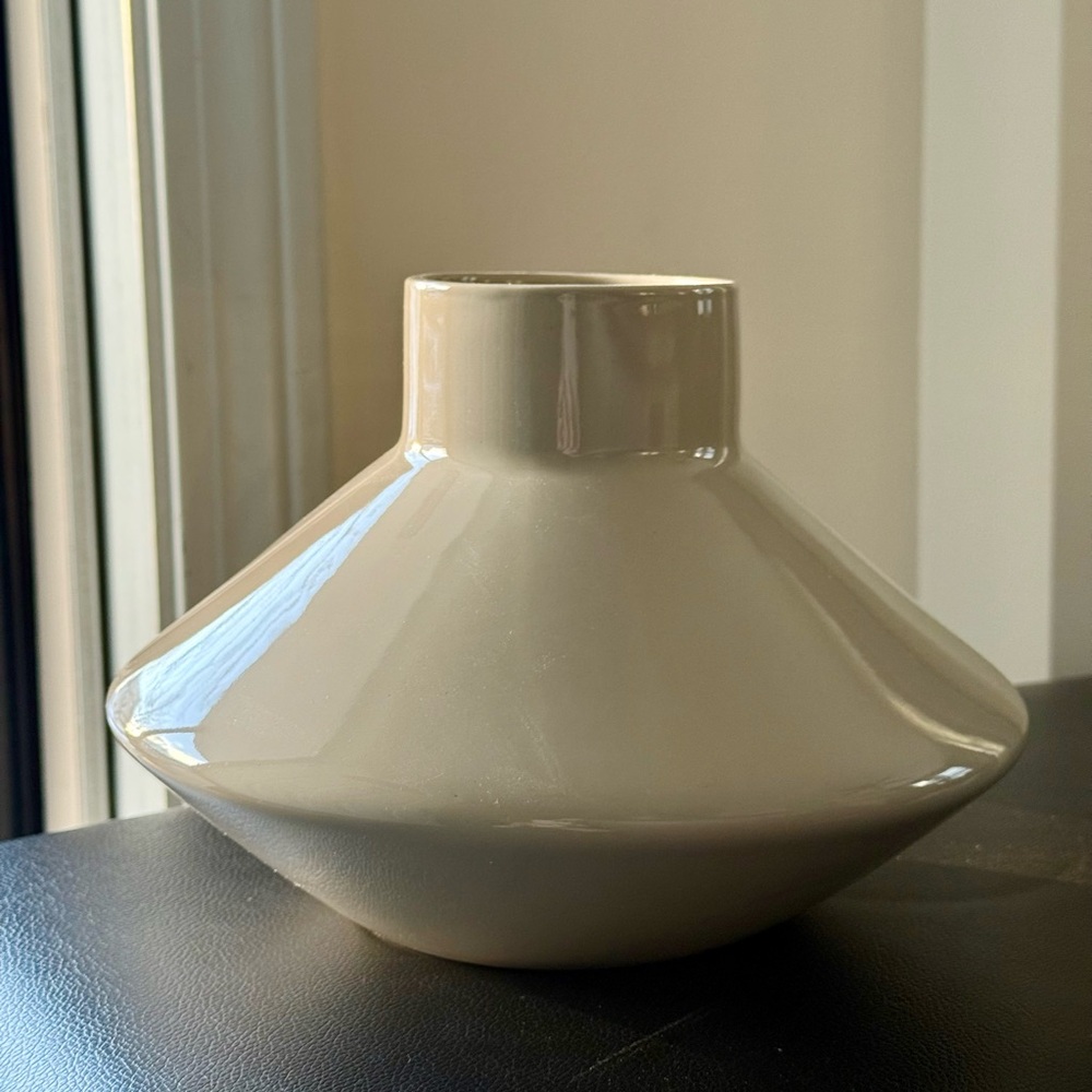 H&M Vase - Picture 4 of 5